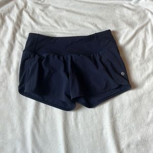 ✨Navy lululemon shorts✨